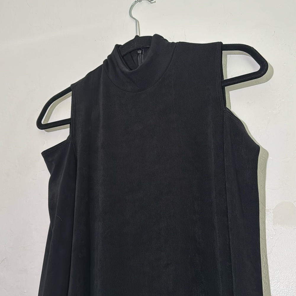 Chic Open shoulder  Black Dress - Picture 2 of 5